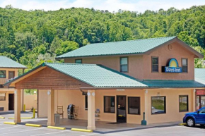 Hotels in Cherokee